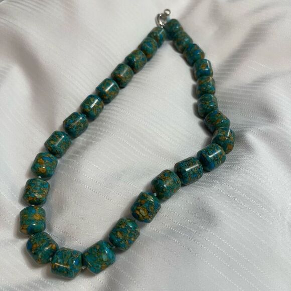 Beautiful Mosaic Turquoise Dyed Magnesite Large Heavy Beads Collar Necklace - Picture 6 of 8